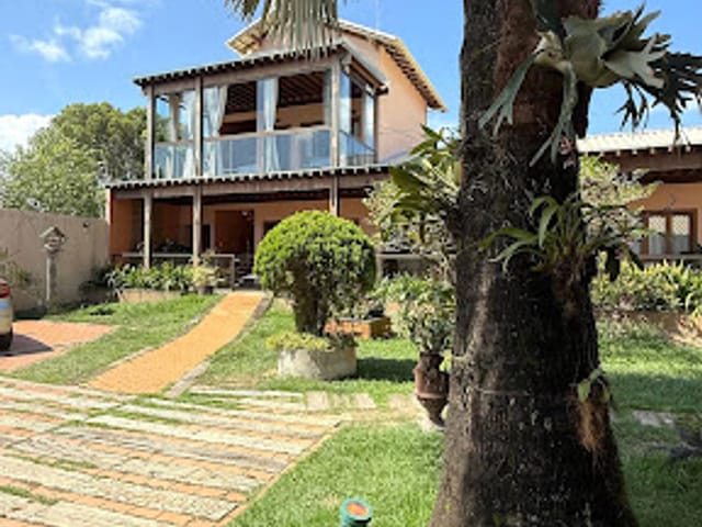 Casa com 800m² 4 quartos e 4 banheiros, à venda, no bairro Manguinhos em Serra