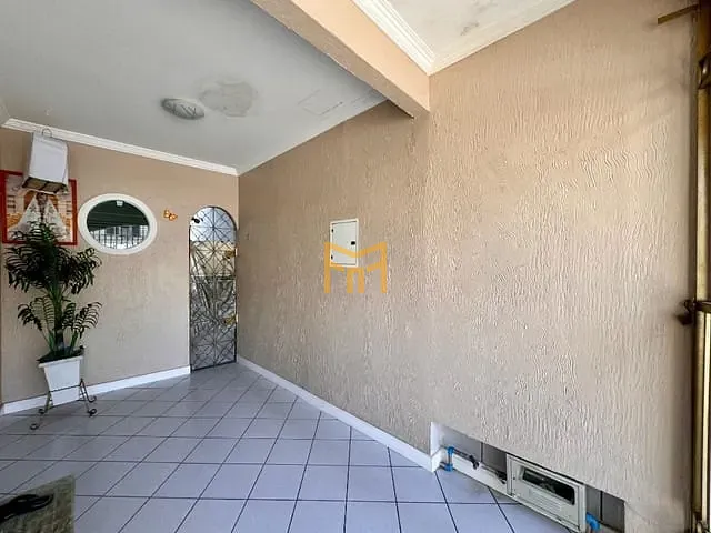 Casa com 150m² 3 quartos e 2 banheiros, para alugar, no bairro Umarizal em Belém