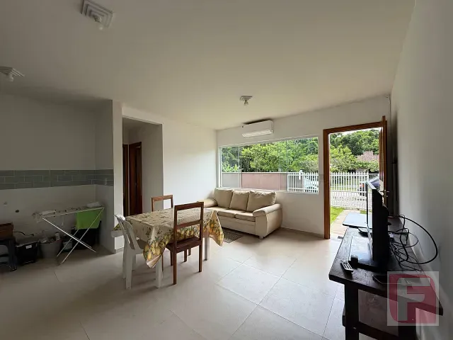 Casa 2 quartos e 1 banheiro, à venda, no bairro Pontal do Norte em Itapoá