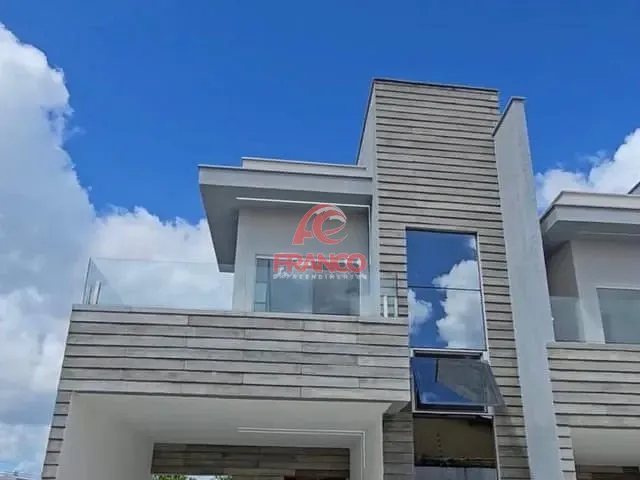 Casa com 103m² 2 quartos e 3 banheiros, à venda ou para alugar, no bairro Emaús em Parnamirim