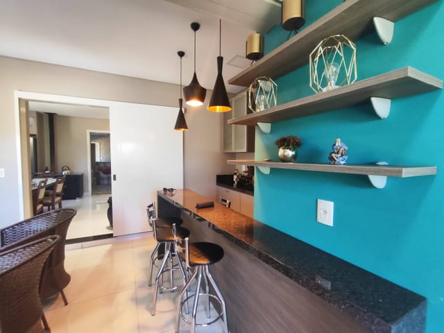 Casa com 580m² 5 quartos e 5 banheiros, à venda, no bairro Centro em Nova Bassano