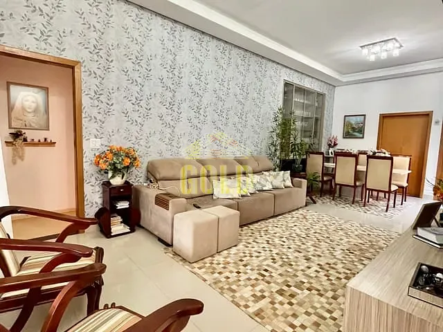 Casa com 312m² 3 quartos e 2 banheiros, à venda, no bairro Esperança em Londrina
