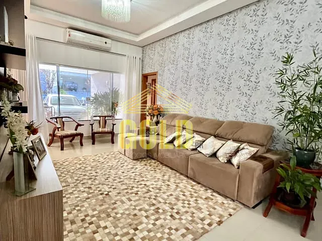 Casa com 312m² 3 quartos e 2 banheiros, à venda, no bairro Esperança em Londrina