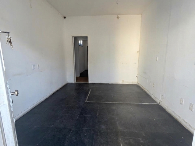 Casa para alugar, no bairro Dois de Julho em Camaçari