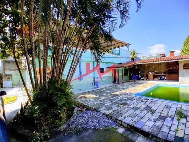 Casa com 382m² 3 quartos e 2 banheiros, à venda, no bairro Colubandê em São Gonçalo
