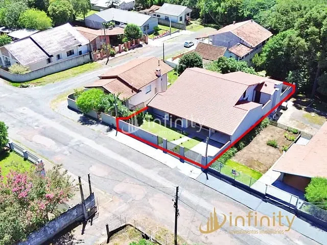 Casa com 600m² 3 quartos e 3 banheiros, à venda, no bairro Vila Ferroviária em Mafra