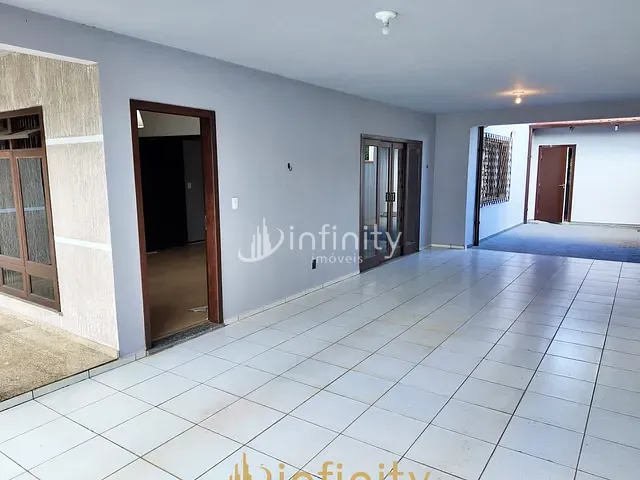 Casa com 600m² 3 quartos e 3 banheiros, à venda, no bairro Vila Ferroviária em Mafra