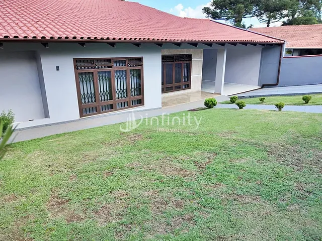 Casa com 600m² 3 quartos e 3 banheiros, à venda, no bairro Vila Ferroviária em Mafra