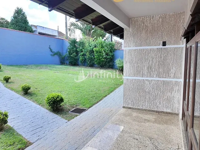Casa com 600m² 3 quartos e 3 banheiros, à venda, no bairro Vila Ferroviária em Mafra