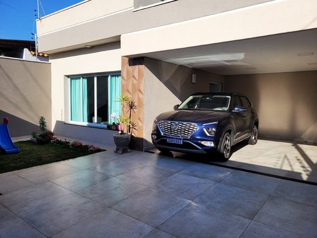 Casa com 270m² 3 quartos e 3 banheiros, à venda, no bairro Jardim São Vito em Americana