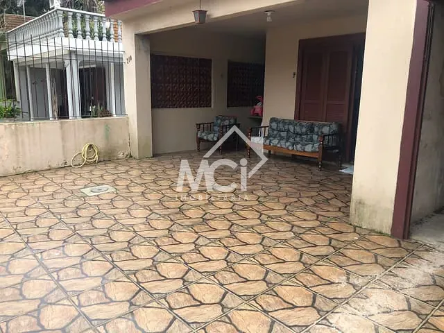Casa 2 quartos e 2 banheiros, à venda, no bairro Laranjal em Pelotas