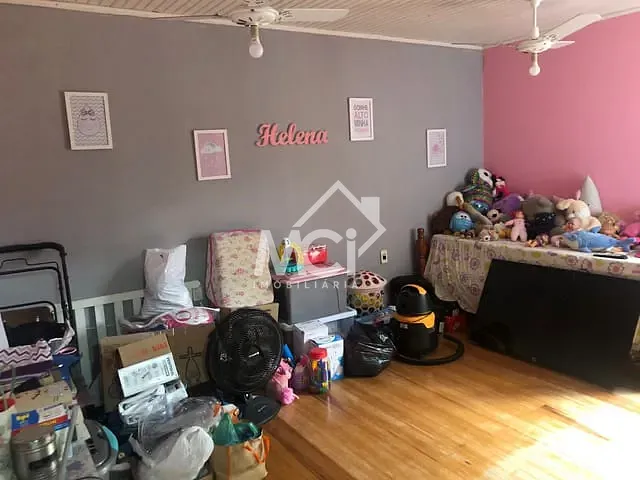 Casa 2 quartos e 2 banheiros, à venda, no bairro Laranjal em Pelotas