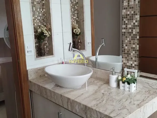 Casa com 210m² 3 quartos e 2 banheiros, à venda, no bairro Residencial Santa Madre Paulina em Salto
