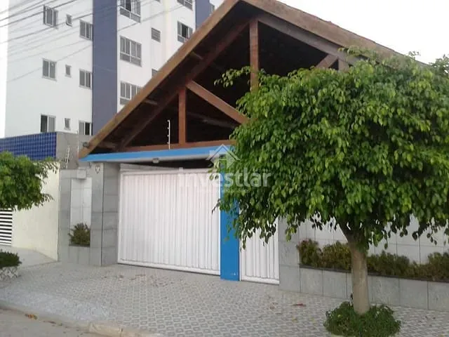 Casa com 290m² 3 quartos e 1 banheiro, à venda, no bairro Catolé em Campina Grande