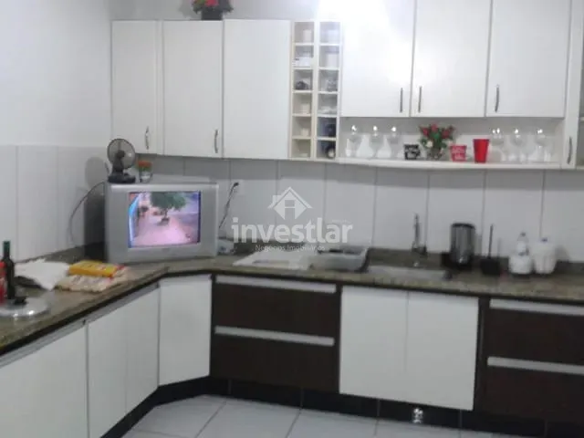 Casa com 290m² 3 quartos e 1 banheiro, à venda, no bairro Catolé em Campina Grande