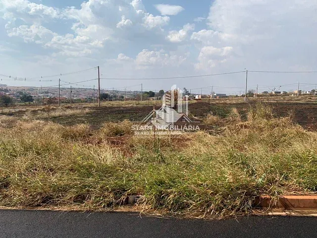 Terreno com 250m², à venda, no bairro Nossa Senhora Aparecida em Pederneiras