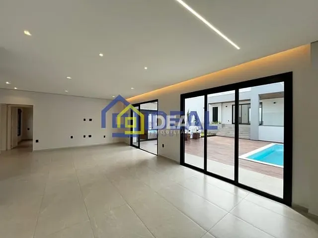 Casa 3 quartos e 2 banheiros, para alugar, no bairro Arvoredo em Concórdia