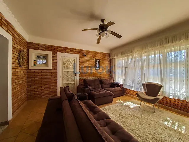 Casa com 700m² 4 quartos e 5 banheiros, à venda, no bairro Jardim Eulina em Campinas