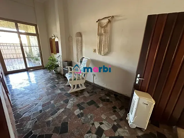 Casa com 420m² 4 quartos e 4 banheiros, à venda, no bairro Vila Santa Catarina em Americana