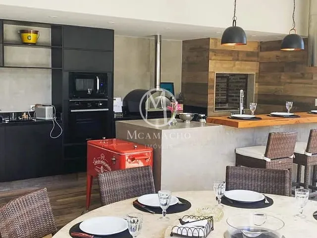 Casa com 1508m² 5 quartos e 7 banheiros, à venda ou para alugar, no bairro Barra da Tijuca em Rio de Janeiro