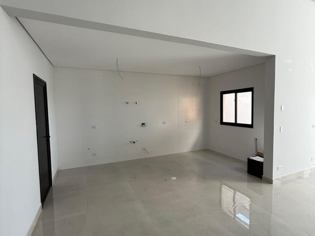 Casa com 180m² 3 quartos e 3 banheiros, à venda, no bairro Cruzeiro em São José dos Pinhais