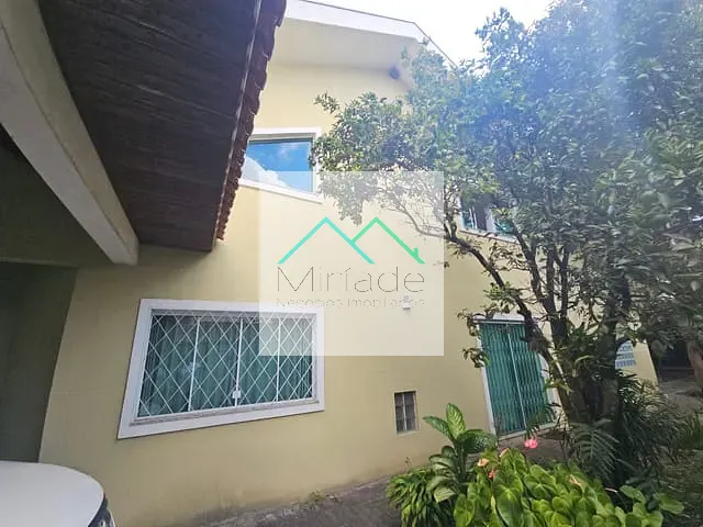Casa com 384m² 3 quartos e 4 banheiros, à venda, no bairro Água Verde em Curitiba
