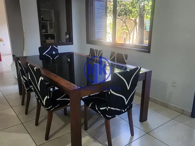 Casa 4 quartos e 2 banheiros, para alugar, no bairro Vera Cruz em Gravataí