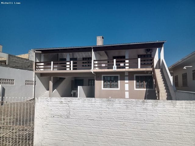 Casa com 150m² 2 quartos e 1 banheiro, à venda, no bairro Praia do Sonho (Ens Brito) em Palhoça