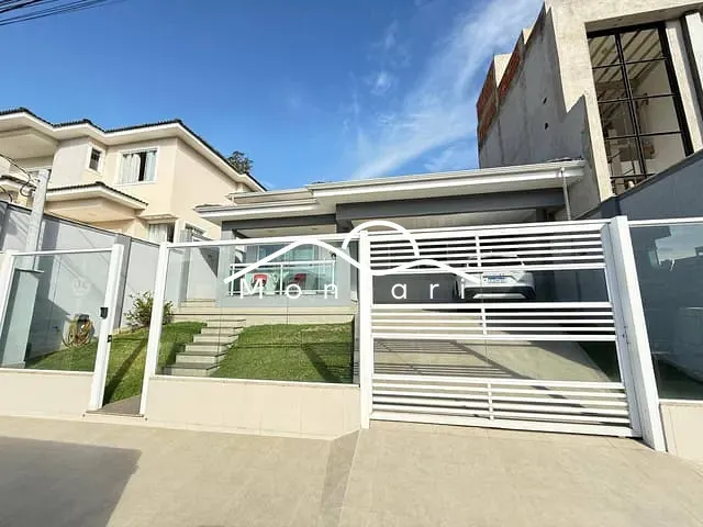 Casa 2 quartos e 3 banheiros, à venda, no bairro Jardim Belvedere em Volta Redonda