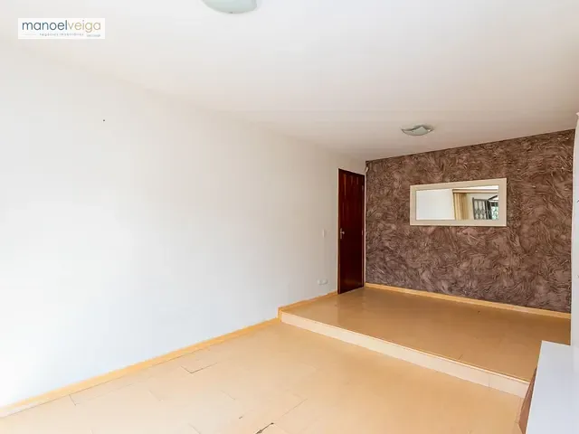 Casa 3 quartos e 2 banheiros, para alugar, no bairro Pinheirinho em Curitiba