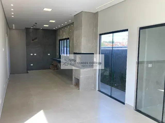 Casa com 263m² 3 quartos e 5 banheiros, à venda, no bairro Pqo Taua em Londrina