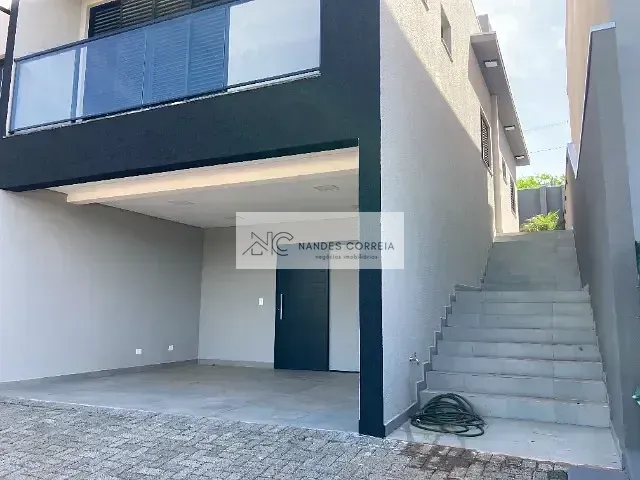 Casa com 263m² 3 quartos e 5 banheiros, à venda, no bairro Pqo Taua em Londrina