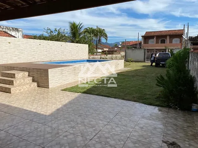 Casa com 384m² 2 quartos e 2 banheiros, à venda, no bairro Jardim Porto Novo em Caraguatatuba
