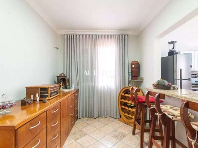 Casa com 450m² 3 quartos e 4 banheiros, à venda, no bairro Conjunto Residencial Vivendas do Arvoredo em Londrina