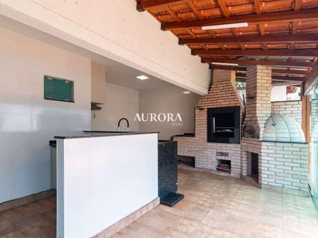 Casa com 450m² 3 quartos e 4 banheiros, à venda, no bairro Conjunto Residencial Vivendas do Arvoredo em Londrina