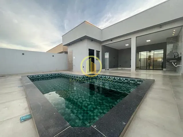 Casa com 420m² 4 quartos e 3 banheiros, à venda, no bairro Setor Habitacional Vicente Pires em Brasília
