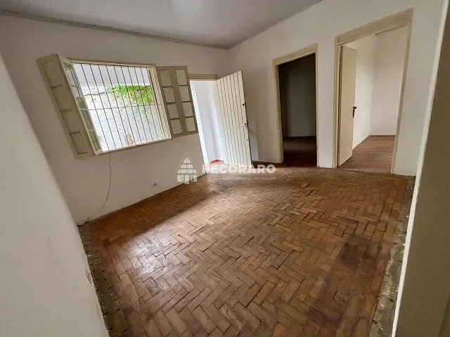 Casa com 260m², para alugar, no bairro Cerqueira César em São Paulo