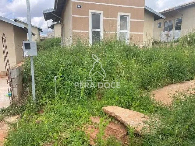 Casa com 200m² 2 quartos e 1 banheiro, à venda, no bairro Loteamento Residencial Maria da Glória em Uberaba