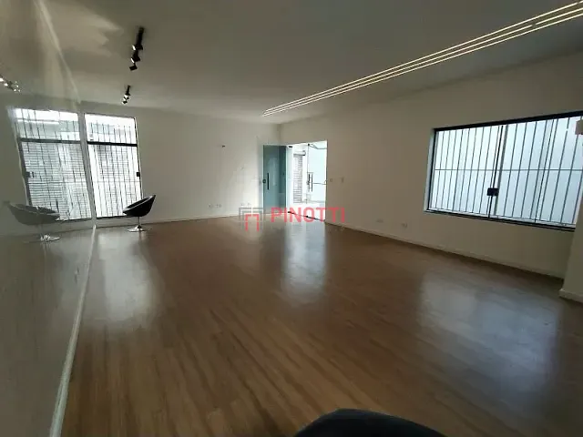 Casa 9 quartos e 7 banheiros, para alugar, no bairro Jardim do Mar em São Bernardo do Campo