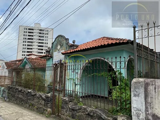 Casa com 733m², à venda, no bairro Garcia em Salvador