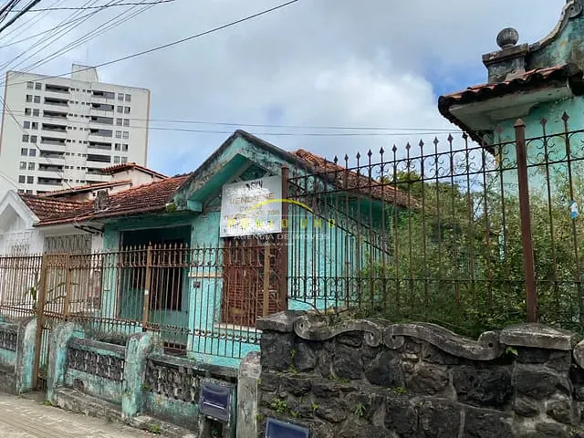 Casa com 733m², à venda, no bairro Garcia em Salvador