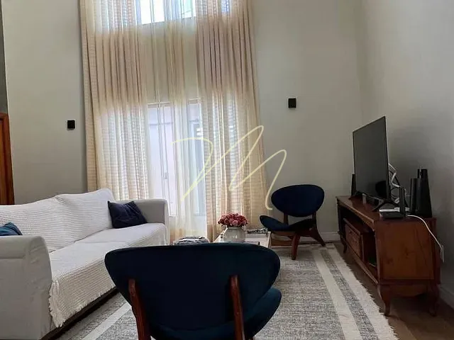 Casa com 250m² 3 quartos e 3 banheiros, à venda, no bairro Hernani Sá em Ilhéus
