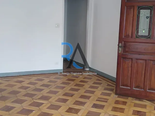 Casa com 248m² 4 quartos e 2 banheiros, à venda, no bairro Vila Bertioga em São Paulo