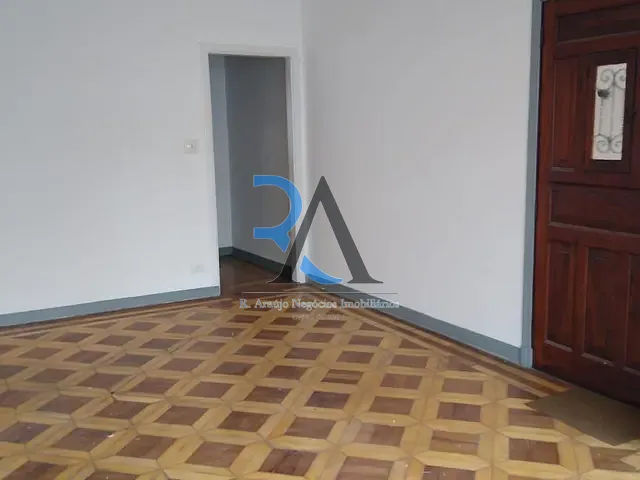Casa com 248m² 4 quartos e 2 banheiros, à venda, no bairro Vila Bertioga em São Paulo