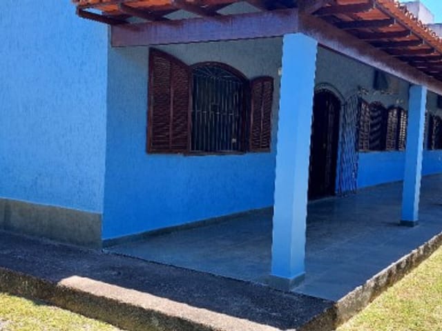 Casa com 784m² 3 quartos e 3 banheiros, à venda, no bairro Ouro Verde em Rio das Ostras