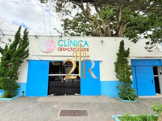 Casa à venda ou para alugar, no bairro Santo Amaro em São Paulo
