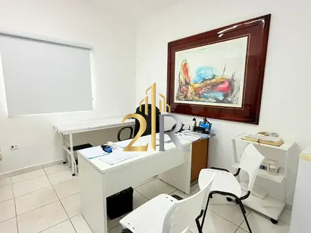 Casa à venda ou para alugar, no bairro Santo Amaro em São Paulo