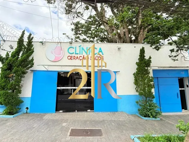 Casa à venda ou para alugar, no bairro Santo Amaro em São Paulo