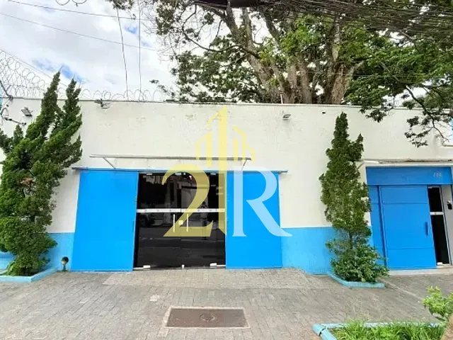 Casa à venda ou para alugar, no bairro Santo Amaro em São Paulo