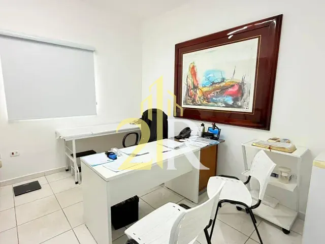 Casa à venda ou para alugar, no bairro Santo Amaro em São Paulo